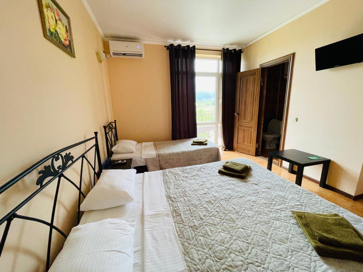 Hotel Askar Alakhadzi Exterior photo