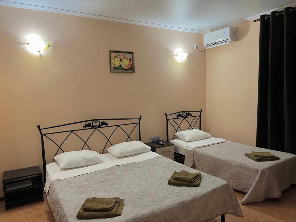 Hotel Askar Alakhadzi Exterior photo