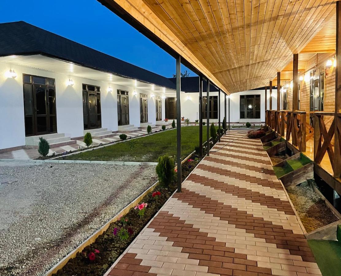 Hotel Askar Alakhadzi Exterior photo