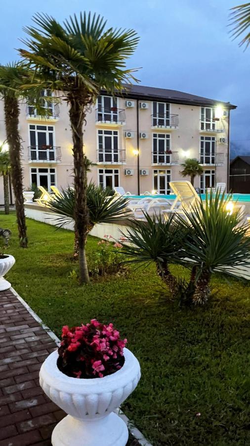 Hotel Askar Alakhadzi Exterior photo