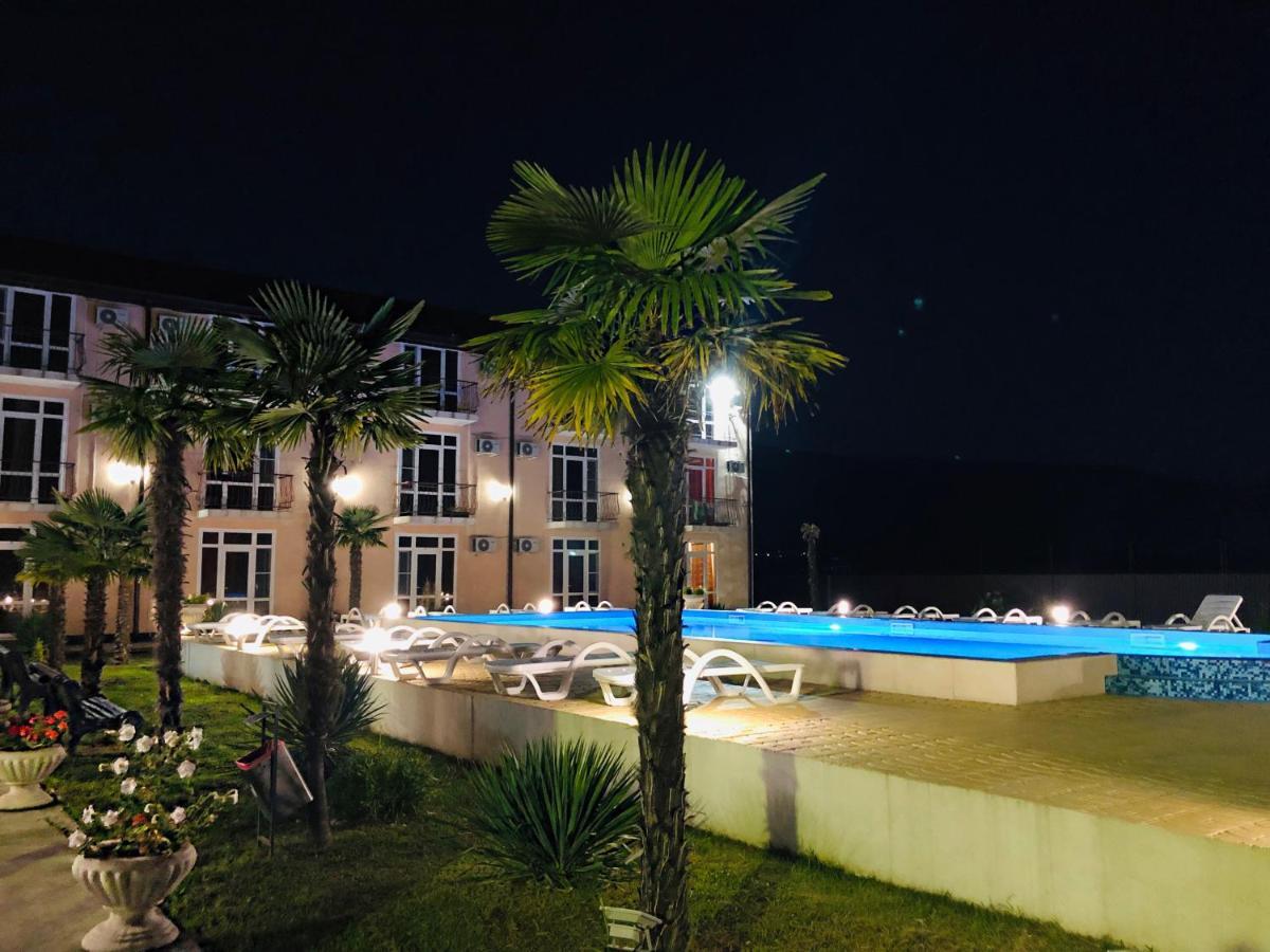 Hotel Askar Alakhadzi Exterior photo